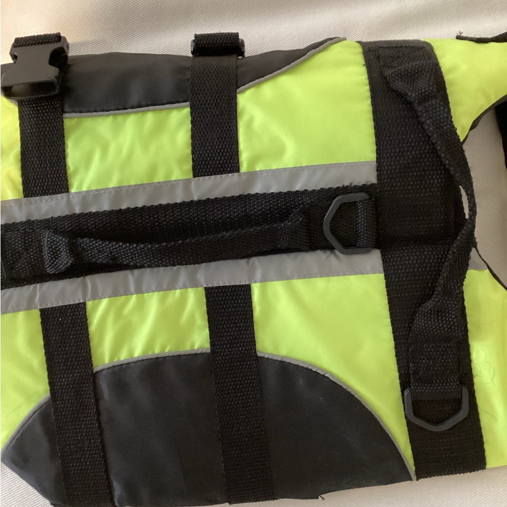 Doggy life jacket